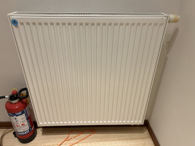 Alle radiatoren inclusief traphal - 3de verdiep - afbeelding 3 van  3