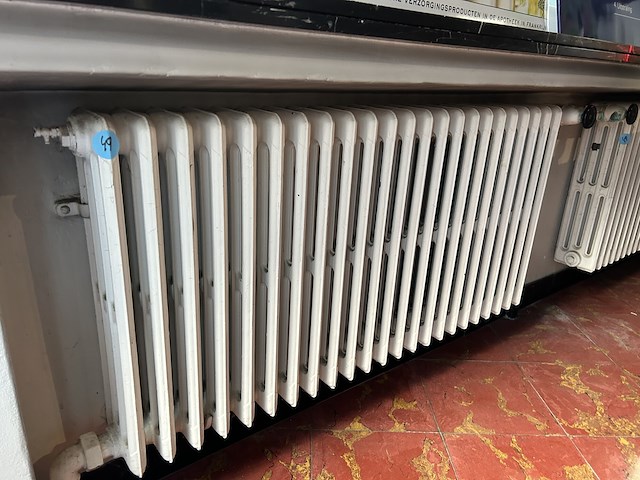 Alle verwarmingen in oud gedeelte + badkuipen - afbeelding 10 van  21