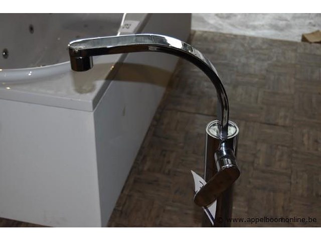 Alleenstaande design badkraan - afbeelding 2 van  2