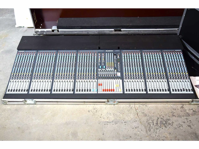 Allen & heath - gl2800 - pa-mixer - afbeelding 1 van  11