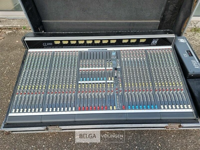 Allen & heath gl4000 live mixing console - afbeelding 1 van  11