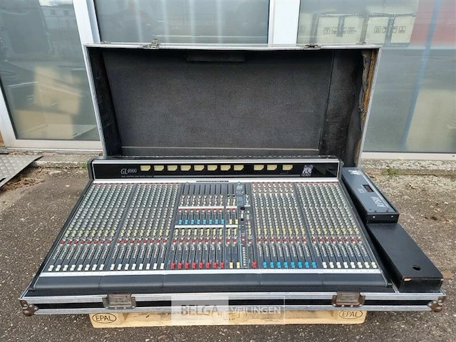 Allen & heath gl4000 live mixing console - afbeelding 6 van  11