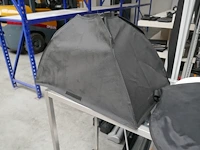 Allerhande materiaal voor belichting fotografie - afbeelding 3 van  8