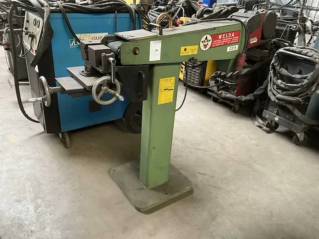 Almi al100 stationaire bandschuurmachine - afbeelding 1 van  6