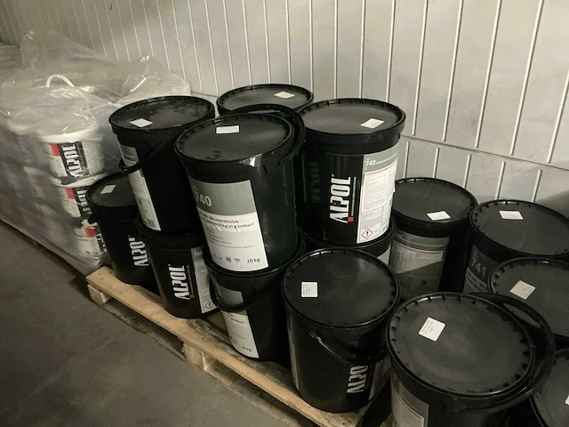 Alpol ah740 bitumenemulsie (15x) - afbeelding 1 van  3
