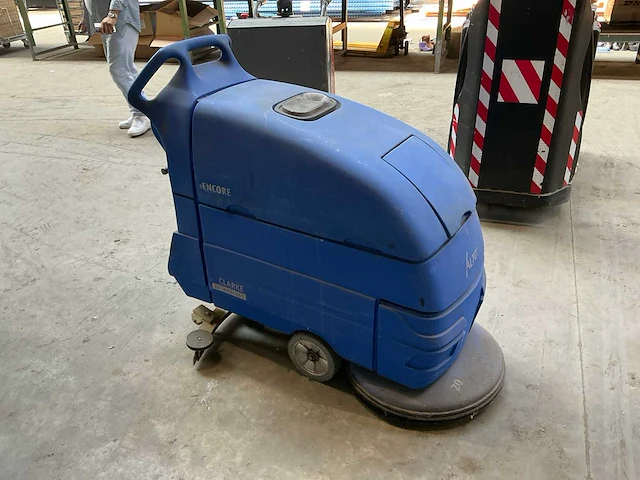 Alto encore s class straatveegmachine - afbeelding 11 van  17