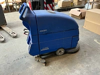 Alto encore s class straatveegmachine - afbeelding 12 van  17