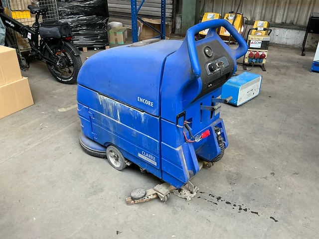 Alto encore s class straatveegmachine - afbeelding 14 van  17