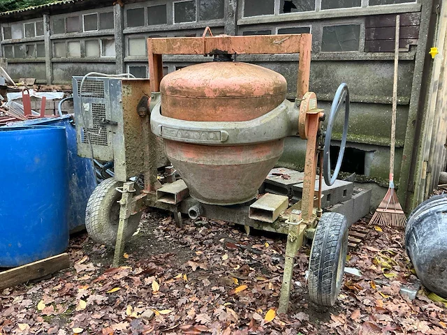 Altrad b150 betonmolen - afbeelding 1 van  7