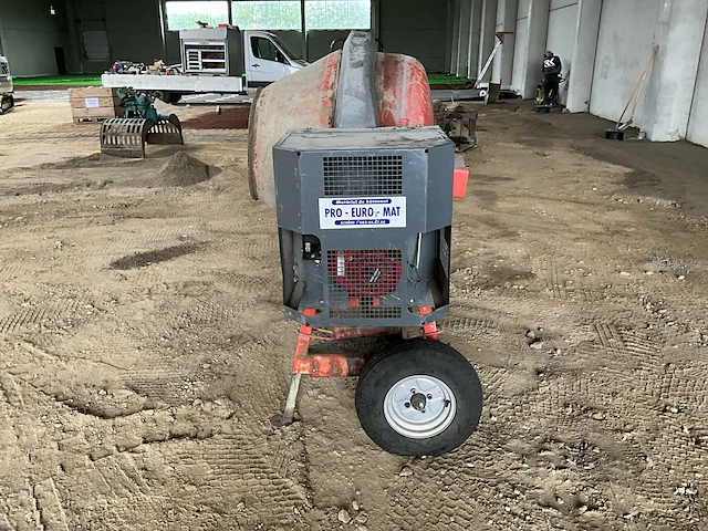 Altrad betonmolen benzine 400l - afbeelding 11 van  12