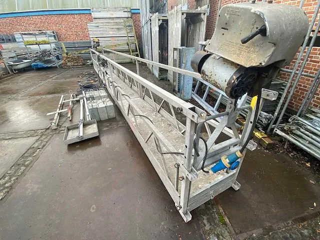 Altrex 9 meter modulaire aluminium hangbrug - afbeelding 6 van  10