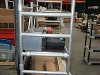 Altrex aluminium stelling op wielen afm ± 200 x 0,70x 200 - afbeelding 4 van  10