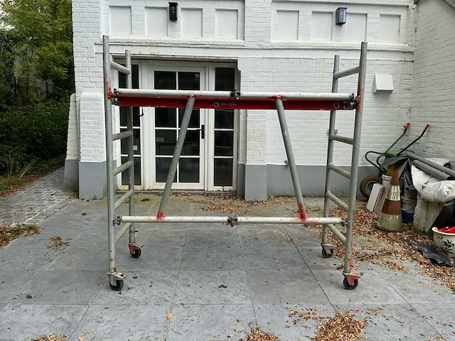 Altrex fiber deck steiger - afbeelding 6 van  10