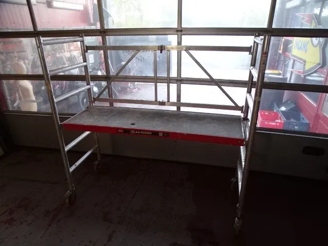 Altrex mobiele stelling - afbeelding 2 van  5