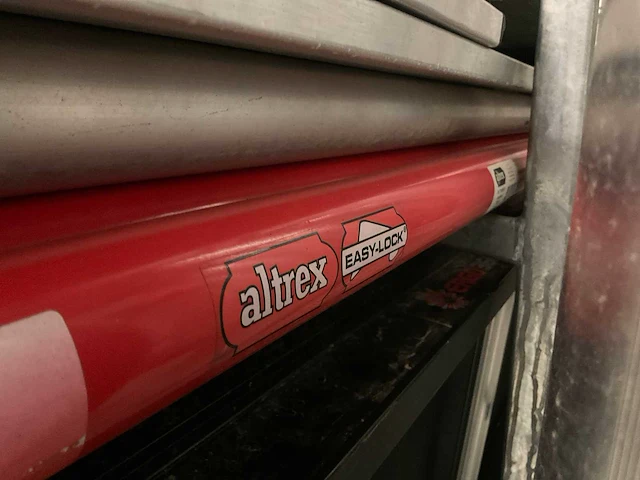 Altrex rs tower 5 aanhangwagen met rolsteiger - afbeelding 10 van  10