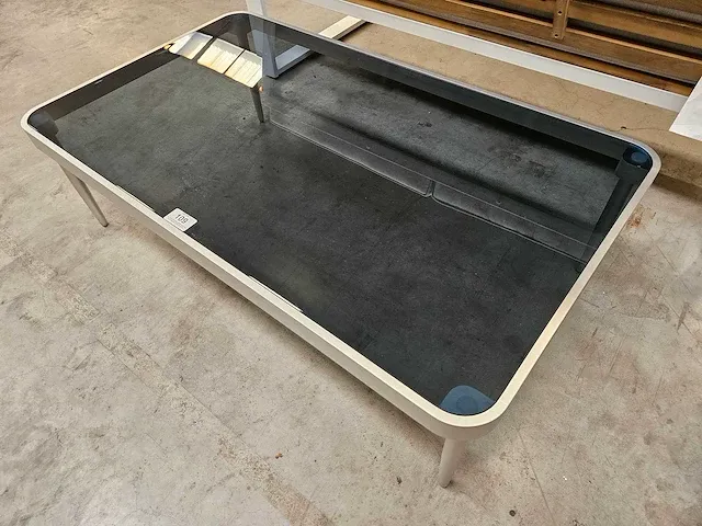 Alu bijzettafel zilvergrijs met zwart glas 120 x 70cm - afbeelding 1 van  3