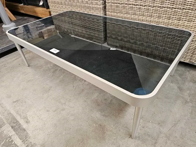 Alu bijzettafel zilvergrijs met zwart glas 120 x 70cm - afbeelding 1 van  3