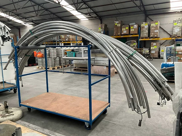 Alu gebogen truss (100x) - afbeelding 1 van  28