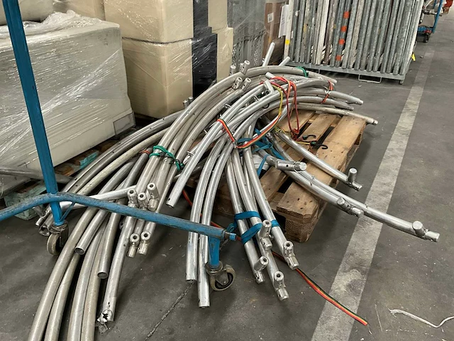 Alu gebogen truss (100x) - afbeelding 26 van  28