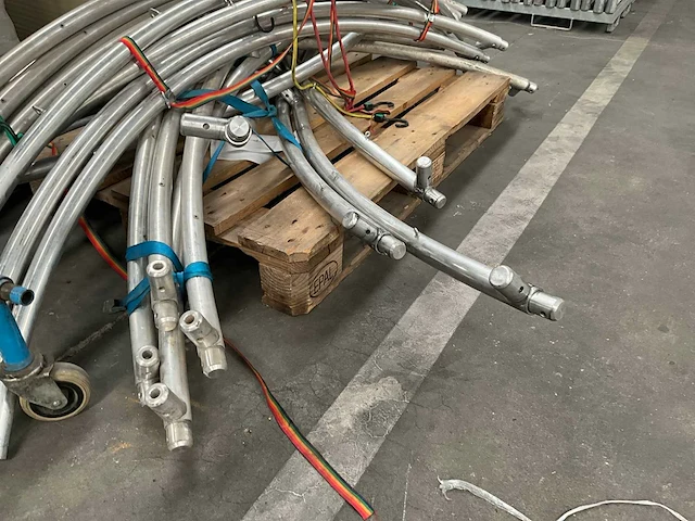 Alu gebogen truss (100x) - afbeelding 27 van  28