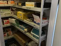 Alu opbergrek met inhoud - afbeelding 8 van  15