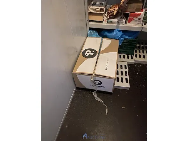 Alu opbergrek met inhoud - afbeelding 9 van  15