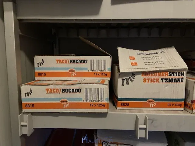 Alu opbergrek met inhoud - afbeelding 11 van  15