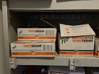 Alu opbergrek met inhoud - afbeelding 11 van  15