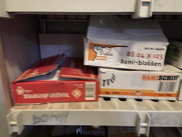 Alu opbergrek met inhoud - afbeelding 13 van  15