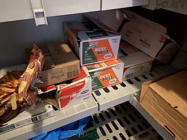 Alu opbergrek met inhoud - afbeelding 15 van  15