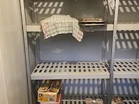 Alu opbergrek met inhoud - afbeelding 2 van  5