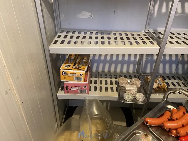 Alu opbergrek met inhoud - afbeelding 5 van  5