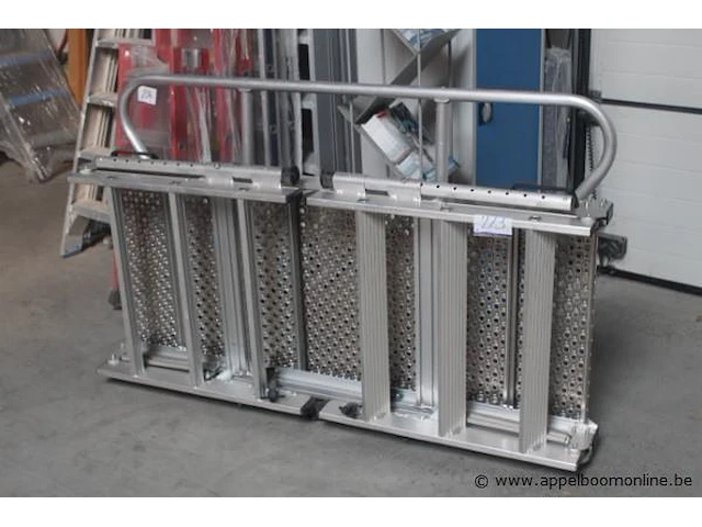 Alu platform - afbeelding 1 van  2