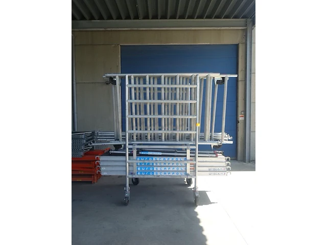Alu rolsteiger euroscaffold - afbeelding 1 van  6
