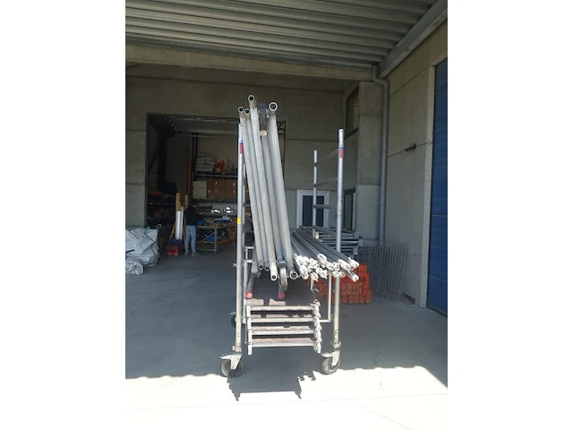 Alu rolsteiger euroscaffold - afbeelding 3 van  6
