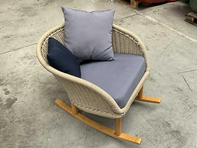 Alu schommel loungezetel liv•out - afbeelding 1 van  5
