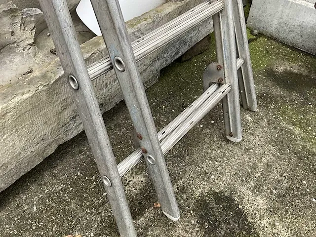 Alu schuifladder - afbeelding 4 van  4