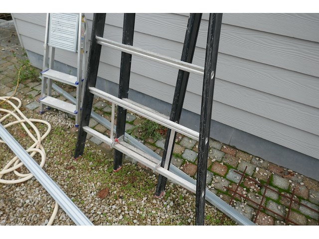 Alu steekladder 2-delig - afbeelding 2 van  3