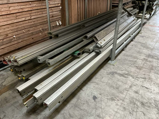 Alu tentopstelling 10x25m - afbeelding 3 van  22