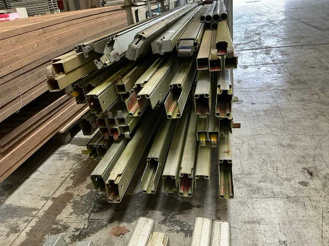 Alu tentopstelling 10x25m - afbeelding 9 van  22