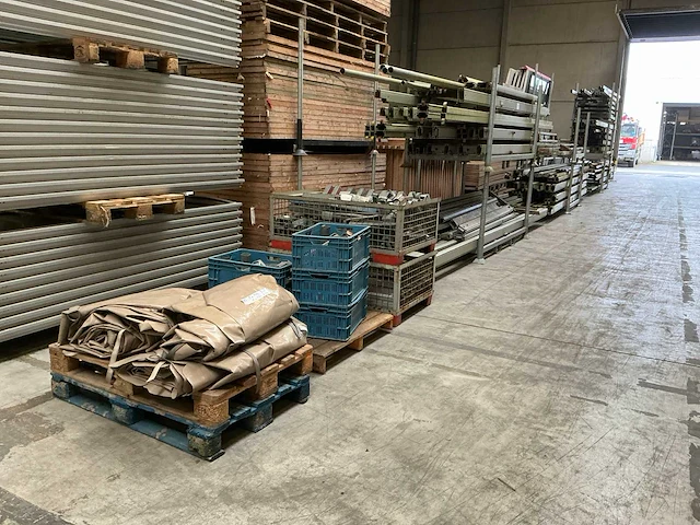 Alu tentopstelling 10x25m - afbeelding 1 van  22