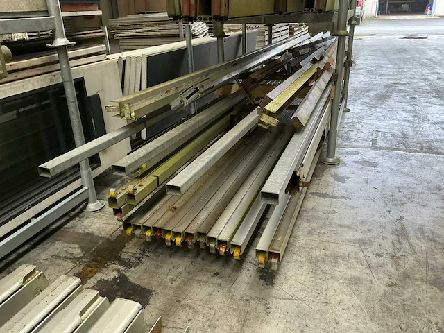 Alu tentopstelling 10x25m - afbeelding 13 van  22