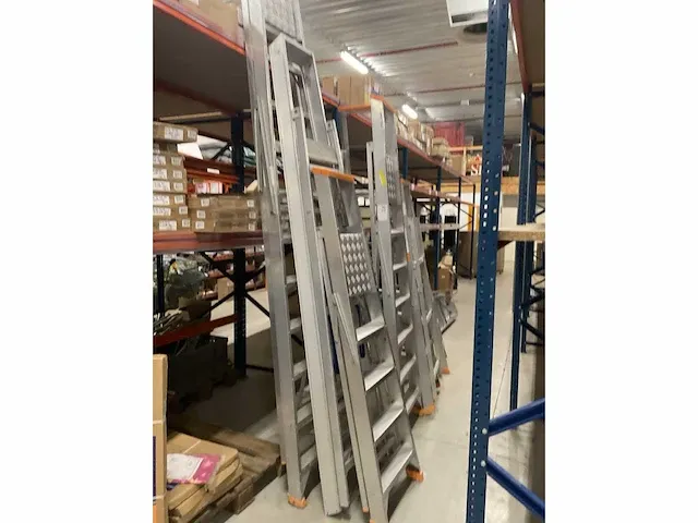 Alu trapladder (10x) - afbeelding 2 van  4