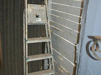 Alu trapladder 4 tredes - afbeelding 1 van  3