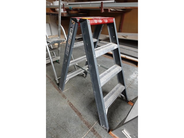 Alu trapladder altrex - afbeelding 2 van  2
