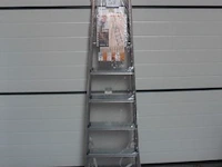 Alu trapladder artub - afbeelding 1 van  2