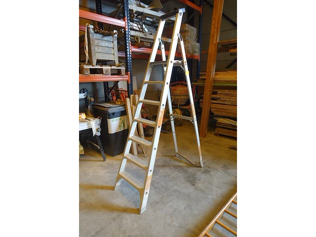 Alu trapladder asc - afbeelding 2 van  2