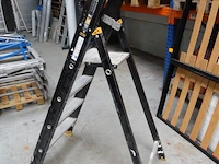 Alu trapladder dewalt - afbeelding 3 van  6
