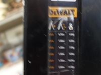 Alu trapladder dewalt - afbeelding 3 van  3