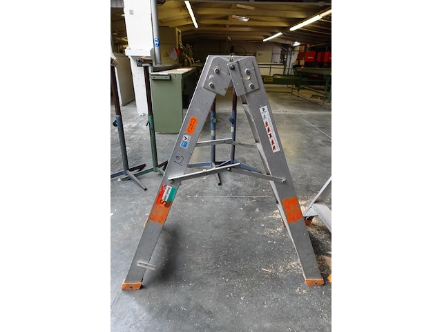 Alu trapladder petry - afbeelding 1 van  2